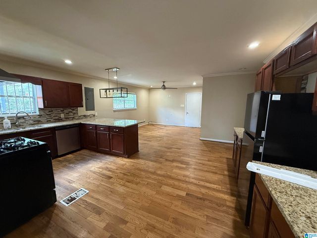 813 N 42ND PLACE, Birmingham, AL 35212