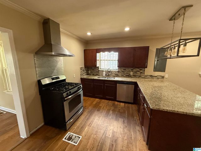 813 N 42ND PLACE, Birmingham, AL 35212