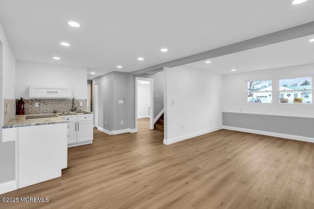 107 Oak Hill Drive, Toms River, NJ 08753