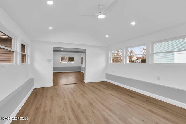 107 Oak Hill Drive, Toms River, NJ 08753