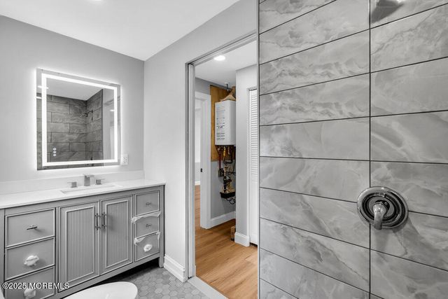 107 Oak Hill Drive, Toms River, NJ 08753