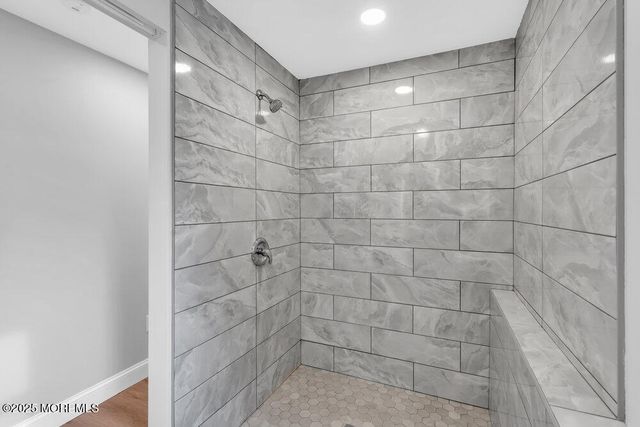 107 Oak Hill Drive, Toms River, NJ 08753