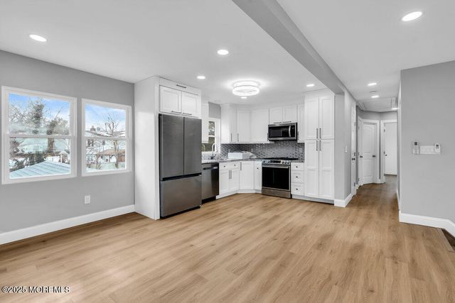 107 Oak Hill Drive, Toms River, NJ 08753