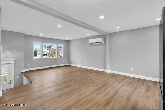 107 Oak Hill Drive, Toms River, NJ 08753