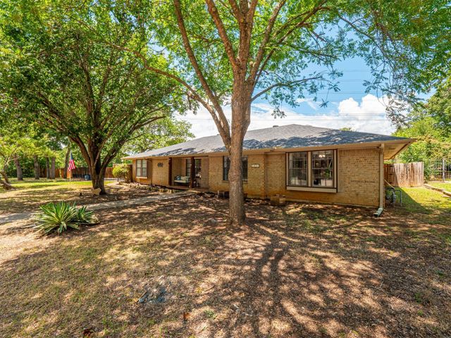 5809 Ridge Drive, Arlington, TX 76016