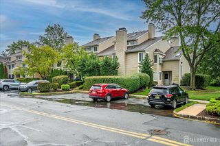 2 Farnham Square, Sayreville, NJ 08859