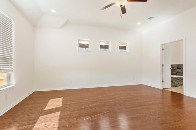 1001 Ridge Runner DR, Georgetown, TX 78628