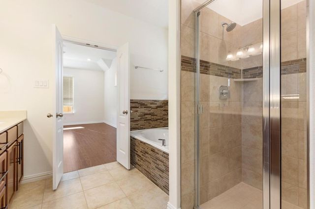 1001 Ridge Runner DR, Georgetown, TX 78628