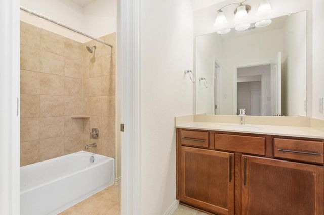 1001 Ridge Runner DR, Georgetown, TX 78628