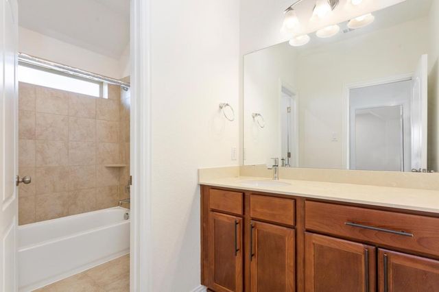 1001 Ridge Runner DR, Georgetown, TX 78628