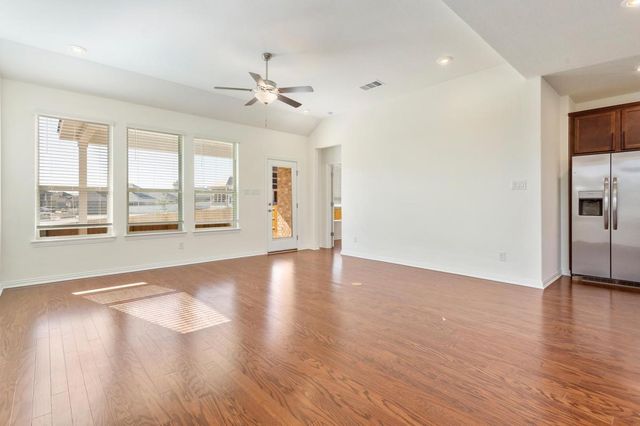 1001 Ridge Runner DR, Georgetown, TX 78628