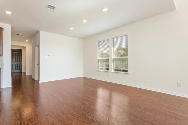 1001 Ridge Runner DR, Georgetown, TX 78628