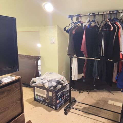 127 Elijah St, Springfield, MA 01109