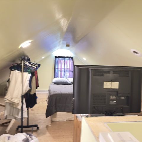 127 Elijah St, Springfield, MA 01109