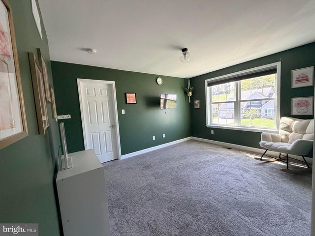 11 MERGANSER DR, Sinking Spring, PA 19608