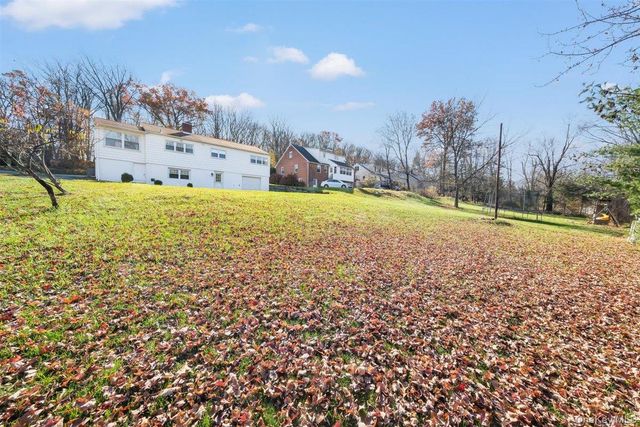 22 Quaker Hill Road, Monroe, NY 10950