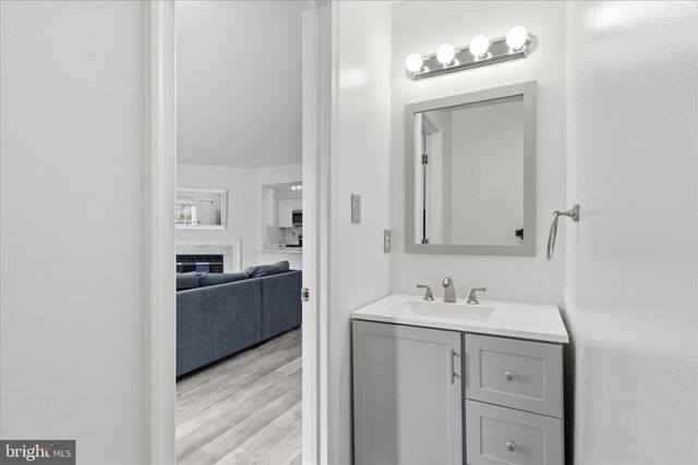 12108 SPRINGWOODS, Woodbridge, VA 22192