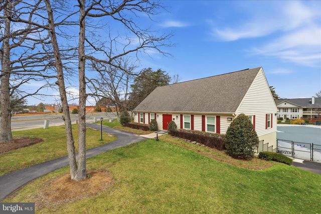 12108 SPRINGWOODS, Woodbridge, VA 22192