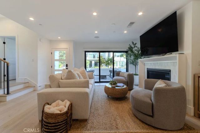 603 Acacia Avenue A, Corona Del Mar, CA 92625