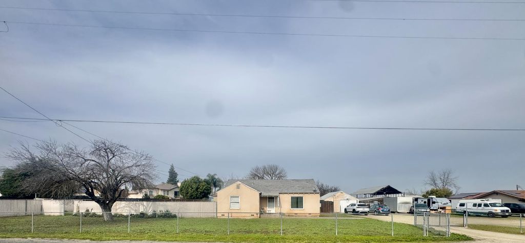 19326 E Parlier Avenue, Reedley, CA 93654