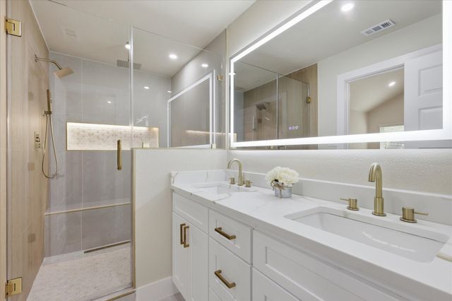 9417 Willard Street, Rowlett, TX 75088