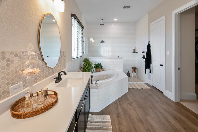 2816 Monument Court, Heath, TX 75126