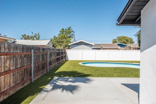 1404 Jefferson Avenue, Escondido, CA 92027