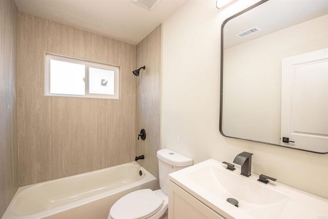 1404 Jefferson Avenue, Escondido, CA 92027