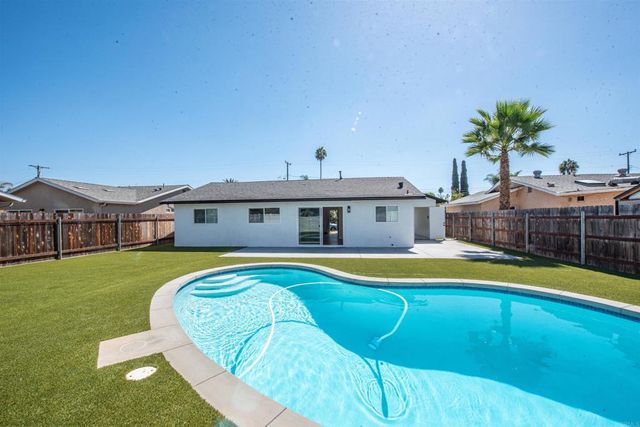 1404 Jefferson Avenue, Escondido, CA 92027