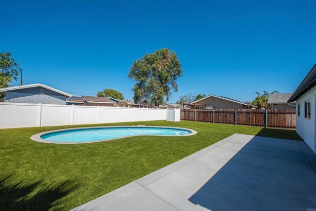 1404 Jefferson Avenue, Escondido, CA 92027