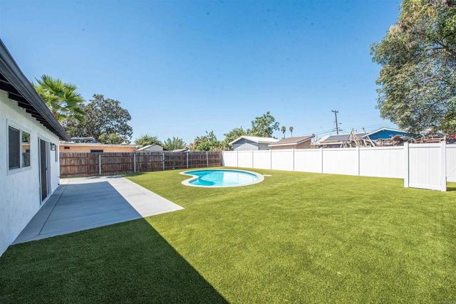 1404 Jefferson Avenue, Escondido, CA 92027