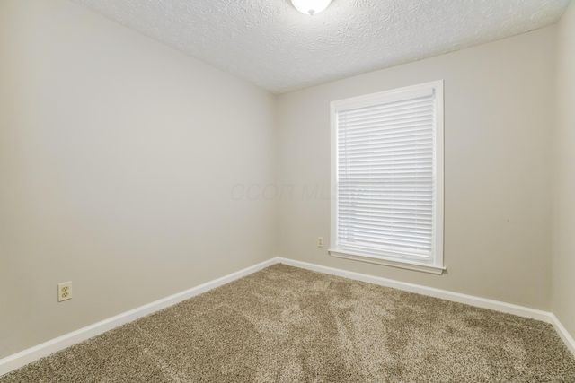 6976 Endsleigh Drive, Reynoldsburg, OH 43068