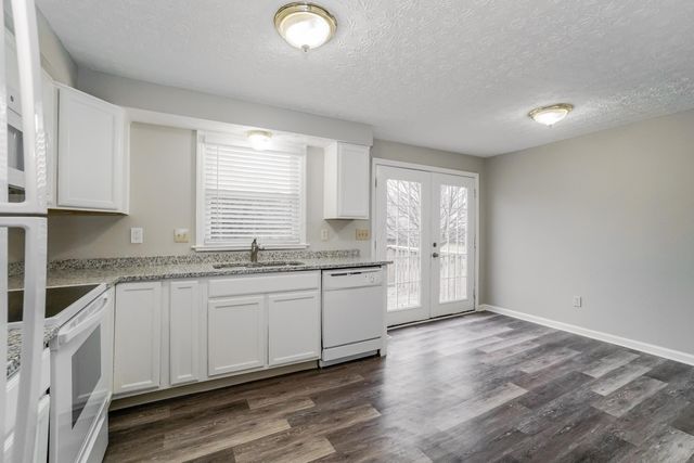 6976 Endsleigh Drive, Reynoldsburg, OH 43068