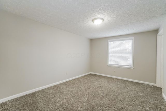 6976 Endsleigh Drive, Reynoldsburg, OH 43068