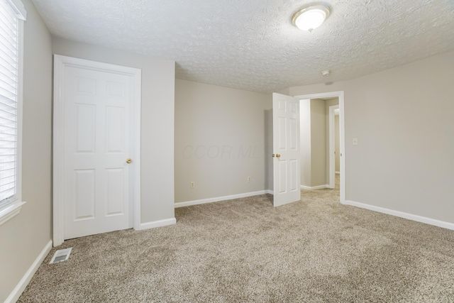 6976 Endsleigh Drive, Reynoldsburg, OH 43068