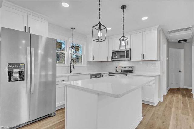 813 Bellingham DR, Chesapeake, VA 23322