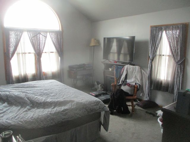 1864 N 2753rd Road, Ottawa, IL 61350