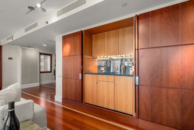 975 Memorial Drive 405-406, Cambridge, MA 02138