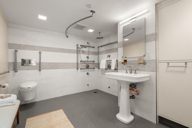 975 Memorial Drive 405-406, Cambridge, MA 02138