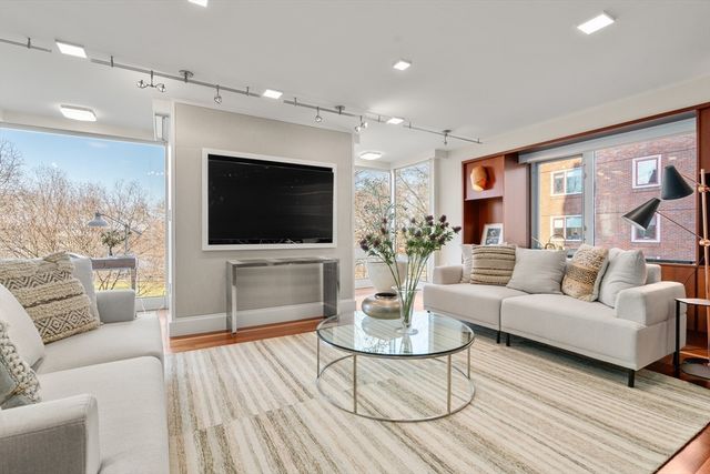 975 Memorial Drive 405-406, Cambridge, MA 02138