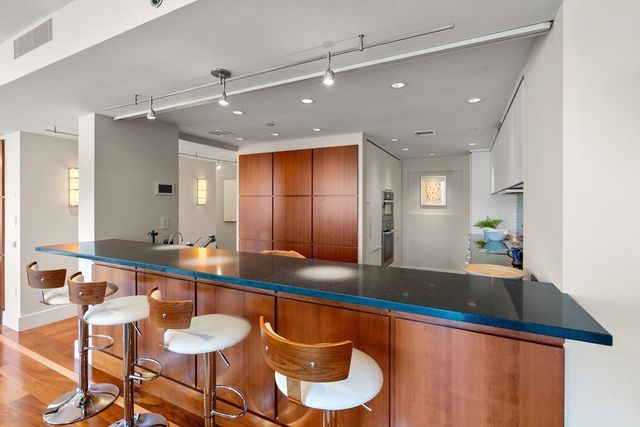 975 Memorial Drive 405-406, Cambridge, MA 02138