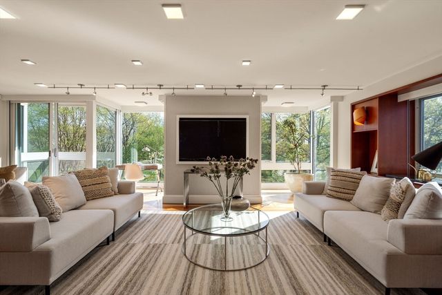 975 Memorial Drive 405-406, Cambridge, MA 02138