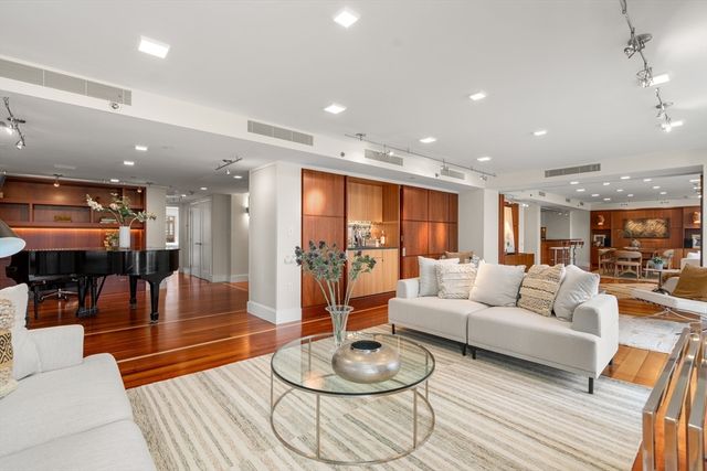 975 Memorial Drive 405-406, Cambridge, MA 02138