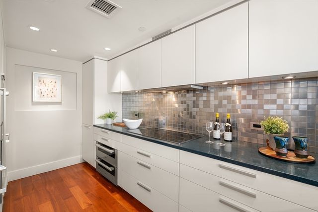 975 Memorial Drive 405-406, Cambridge, MA 02138