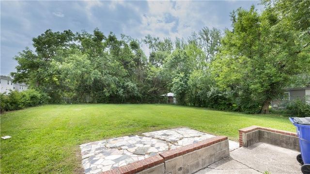 8611 Lane Avenue, Kansas City, MO 64138