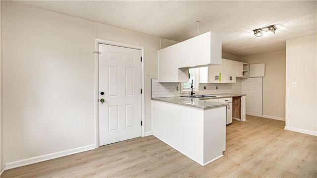 8611 Lane Avenue, Kansas City, MO 64138