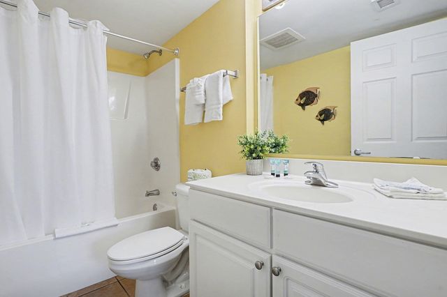 1707 Perrin Dr Apt 606, North Myrtle Beach, SC 29582