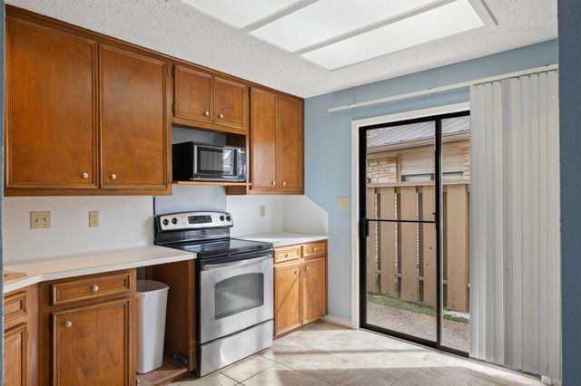 2201 Lakeway BLVD 39, Lakeway, TX 78734