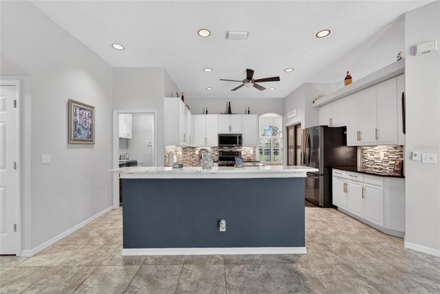 2819 LAUREL LEAF DRIVE, Valrico, FL 33594