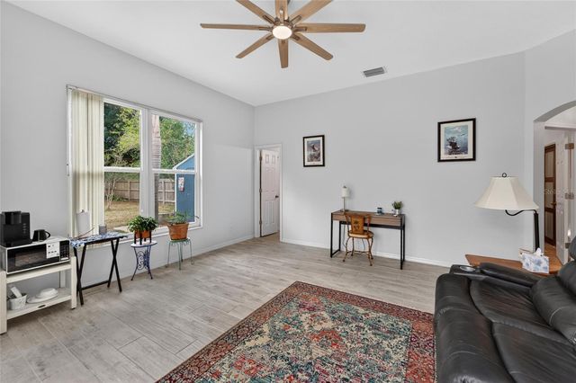 2819 LAUREL LEAF DRIVE, Valrico, FL 33594